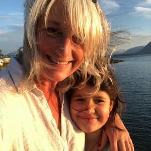 Meet your Posher, Deborah